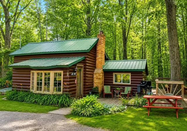 Photo 5 of Multi family home for sale at 10400 N US 31, Free Soil, MI 49411 | MLS# 78080070405 | Listing updated on 2026-07-09