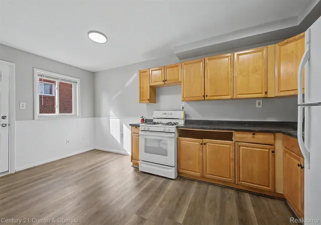 Photo 3 of Single family home for sale at 1432 Charter St, Lincoln Park, MI 48146 | MLS# 20261049357 | Listing updated on 2026-07-10