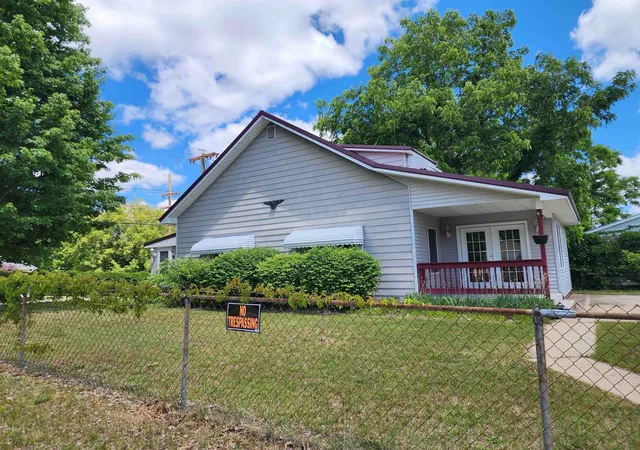 2nd image of 295 Birch St, Harrison, MI 48625 | MLS# 79080070407