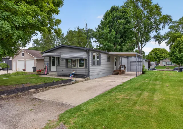 Photo 1 of Single family home for sale at 2550 Dardy Dr, Brooklyn, MI 49230 | MLS# 55026032702 | Listing updated on 2026-07-09