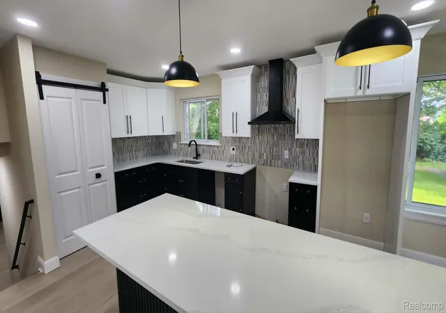 24th image of 2457 Gemini Dr, Lake Orion, MI 48360 | MLS# 20261049384