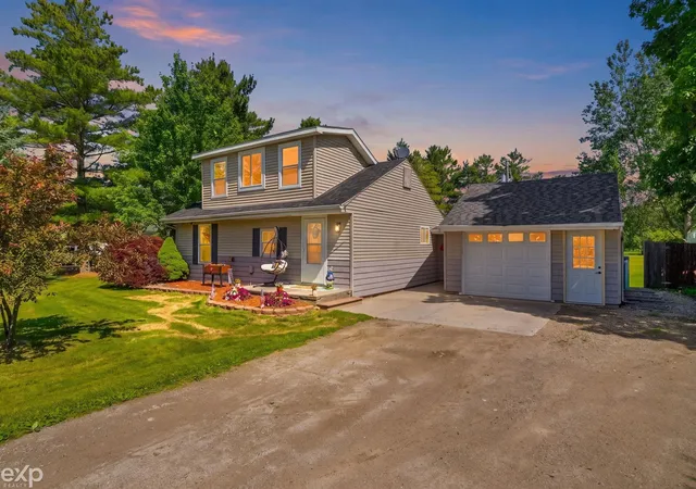 1st image of 1533 Galbraith Line Rd, Yale, MI 48097 | MLS# 58050213220
