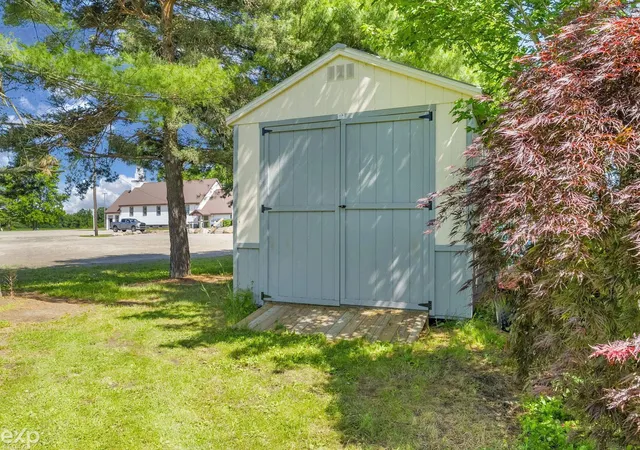 43rd image of 1533 Galbraith Line Rd, Yale, MI 48097 | MLS# 58050213220