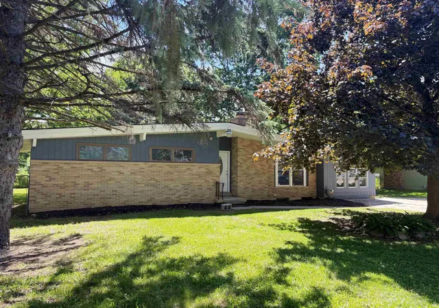Photo 1 of Sale Pending at 1060 Pawnee Dr, Burton, MI 48509 | MLS# 5050213224 | Listing updated on 2026-07-02