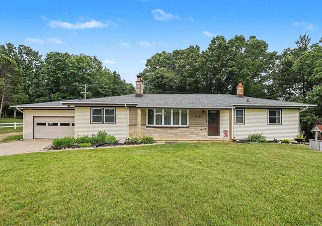 Photo 1 of Sale Pending at 12885 S Drive N, Battle Creek, MI 49014 | MLS# 64026032730 | Listing updated on 2026-08-28