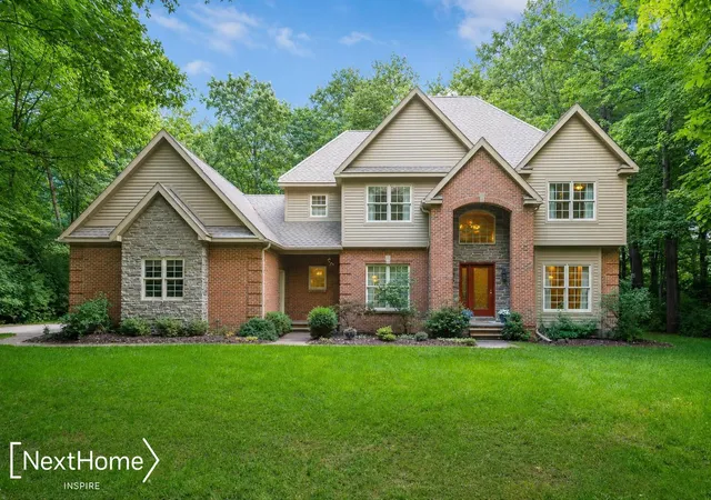 Photo 1 of Single family home for sale at 9185 North Is Dr, Flushing, MI 48433 | MLS# 5050213232 | Listing updated on 2026-09-10