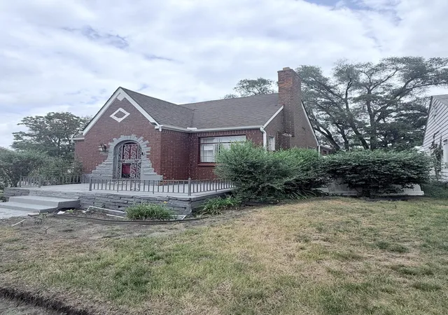 Photo 2 of Single family home for sale at 15786 Tracey St, Detroit, MI 48227 | MLS# 81026032751 | Listing updated on 2026-08-19