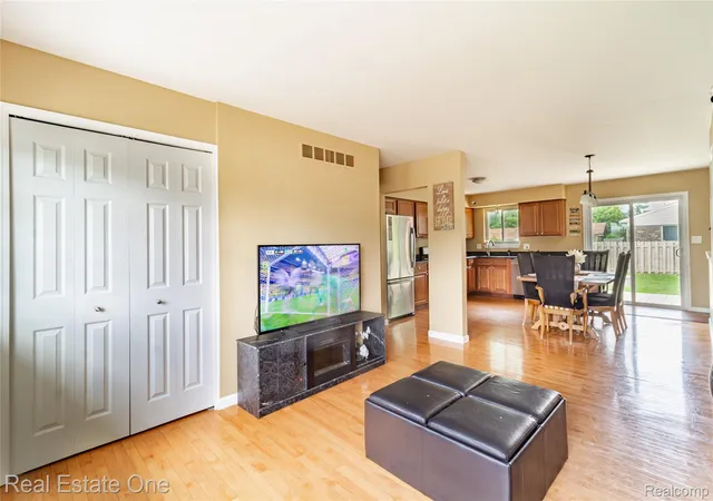 5th image of 44220 Saltz Rd, Canton, MI 48187 | MLS# 20261049453
