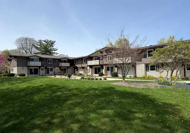 12th image of 240 W Tuscola Unit 2 St, Frankenmuth City Saginaw, MI 48734 | MLS# 61050213242