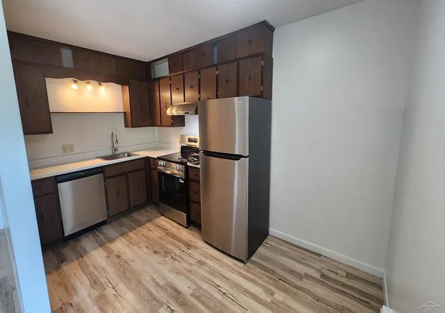 Photo 3 of Condo for sale at 240 W Tuscola Unit 2 St, Frankenmuth City Saginaw, MI 48734 | MLS# 61050213242 | Listing updated on 2026-09-18