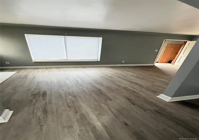Listing Photo 4 - Condo for sale in building located at 19401 Packard St, Detroit, MI 48234