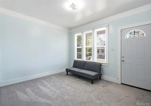 3rd image of 2003 Dearing St, Hamtramck, MI 48212 | MLS# 20261049462
