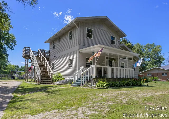 Photo 2 of Single family home for sale at 158 Wilson St, Coloma, MI 49038 | MLS# 65026032782 | Listing updated on 2026-08-28
