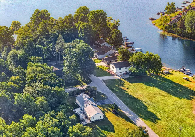 Photo 4 of Single family home for sale at 11328 Old Pierce Rd, Stanwood, MI 49346 | MLS# 72026032800 | Listing updated on 2026-08-27