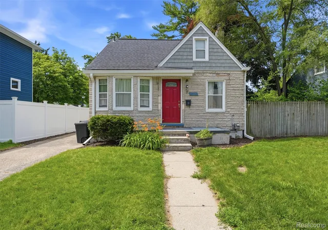Photo 1 of Single family home for sale at 1427 Pearson St, Ferndale, MI 48220 | MLS# 20261049535 | Listing updated on 2026-07-26