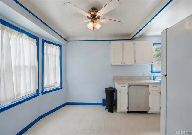 Photo 4 of Single family home for sale at 1427 Pearson St, Ferndale, MI 48220 | MLS# 20261049535 | Listing updated on 2026-07-26
