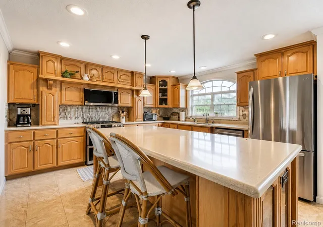 Photo 3 of Single family home for sale at 29703 Vinewood Ln, Gibraltar, MI 48173 | MLS# 20261049547 | Listing updated on 2026-09-05
