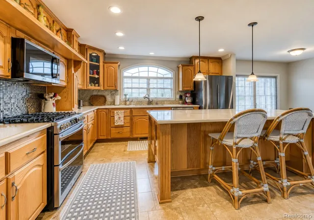 Photo 3 of Single family home for sale at 29703 Vinewood Ln, Gibraltar, MI 48173 | MLS# 20261049547 | Listing updated on 2026-09-05