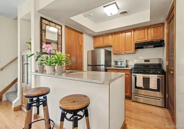 Photo 4 of Condo for sale at 28427 Longmeadow Ln, Brownstown Twp, MI 48183 | MLS# 20261049550 | Listing updated on 2026-09-26
