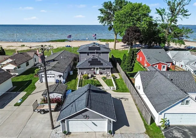 1st image of 705 Bay Rd, Bay City, MI 48706 | MLS# 61050213287