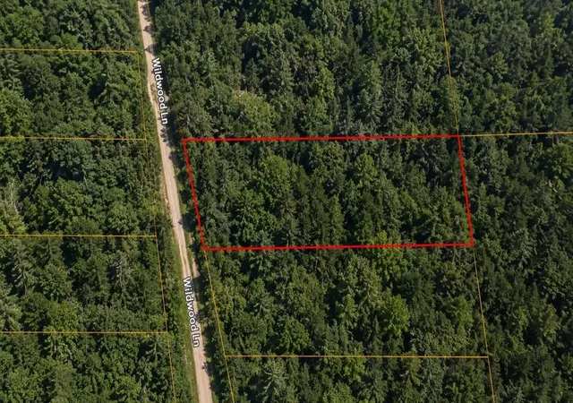 3rd image of 3576 Wildwood Ln, Kewadin, MI 49648 | MLS# 78080070435