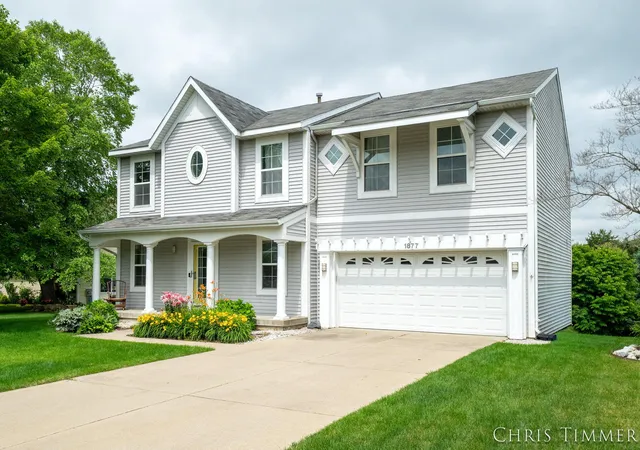 2nd image of 1877 Sun Park Dr, Zeeland, MI 49464 | MLS# 65026032824