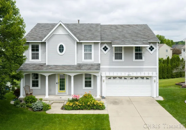 3rd image of 1877 Sun Park Dr, Zeeland, MI 49464 | MLS# 65026032824