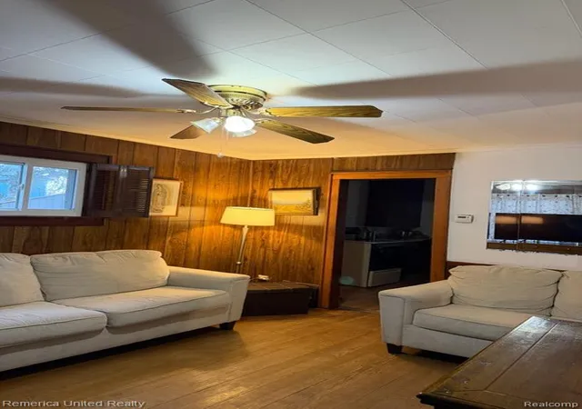 Photo 3 of Single family home for sale at 435 Riverbank St, Wyandotte, MI 48192 | MLS# 20261049616 | Listing updated on 2026-09-17
