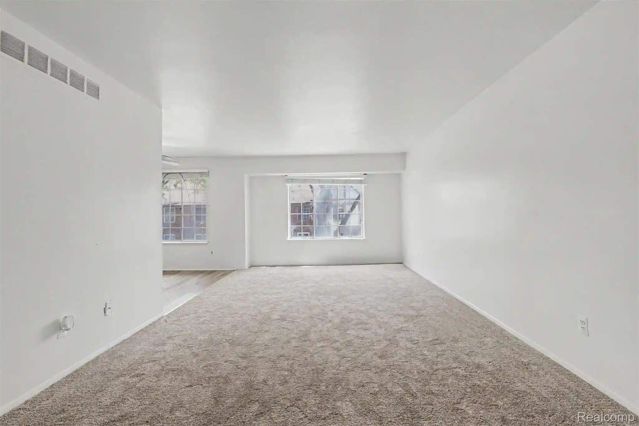 Listing Photo 2 - Condo for sale in 30220 Southfield Rd located at 30220 Southfield Rd, Southfield, MI 48076 - Unit #247