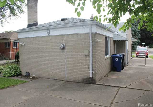 Photo 3 of Single family home for sale at 11717 Tecumseh, Redford, MI 48239 | MLS# 20261049631 | Listing updated on 2026-09-05