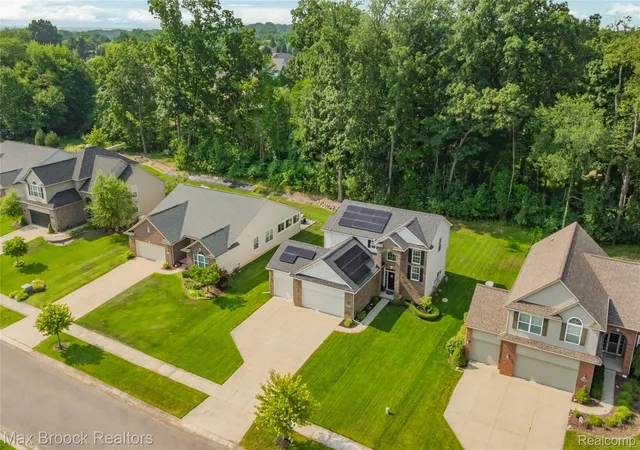 Photo 1 of Sale Pending at 8012 Ivy Glen Park Ln, White Lake, MI 48386 | MLS# 20261049635 | Listing updated on 2026-09-13