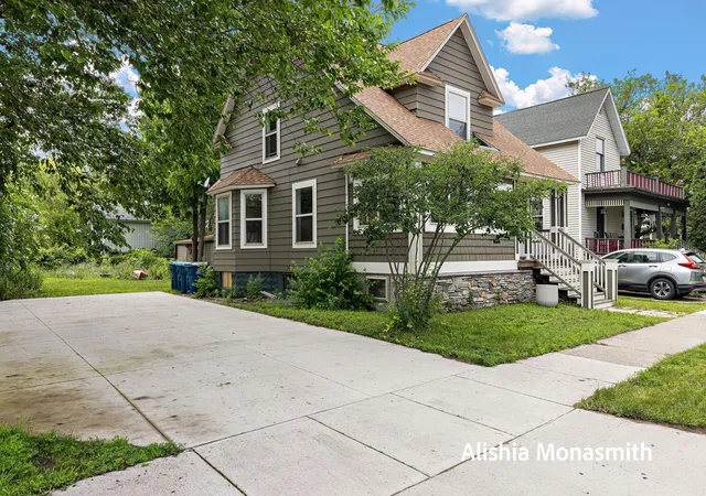 Photo 3 of Multi family home for sale at 313 N 5th Street, Grand Haven, MI 49417 | MLS# 71026032885 | Listing updated on 2026-09-02