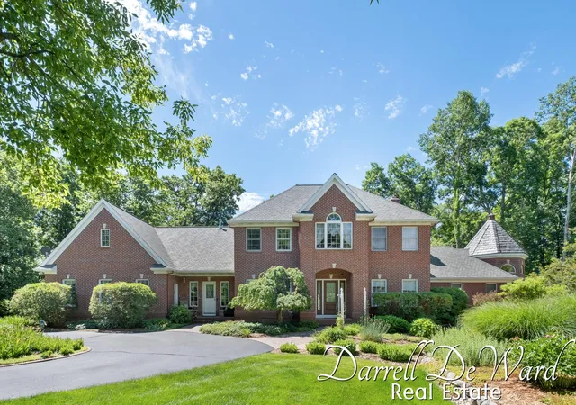 Photo 3 of Single family home for sale at 13850 Thompson Dr NE, Lowell, MI 49331 | MLS# 65026032897 | Listing updated on 2026-10-02