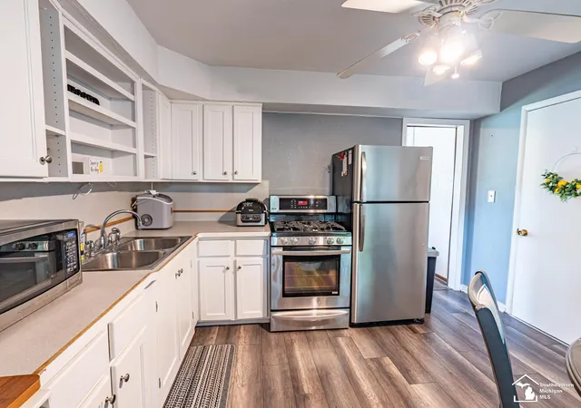 Photo 1 of Sale Pending at 377 Argyle Crescent Rd, Milan, MI 48160 | MLS# 57050213337 | Listing updated on 2026-07-03