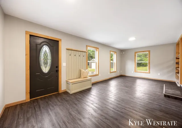 4th image of 5953 S Newcosta Ave, Newaygo, MI 49337 | MLS# 65026032903