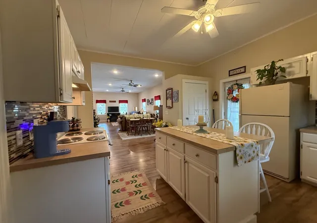 Photo 4 of Single family home for sale at 603 S George St, Ludington, MI 49431 | MLS# 67026032910 | Listing updated on 2026-09-03