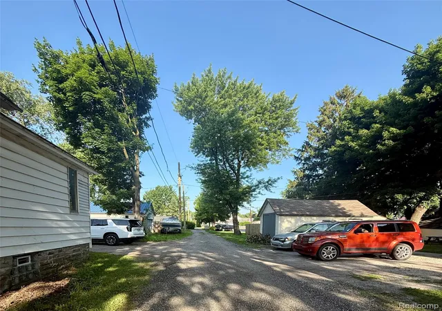 12th image of 1813 10th Ave, Port Huron, MI 48060 | MLS# 20261049686