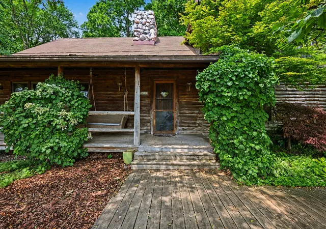 Photo 2 of Single family home for sale at 4410 Earhart Rd, Ann Arbor, MI 48105 | MLS# 81026032916 | Listing updated on 2026-09-10
