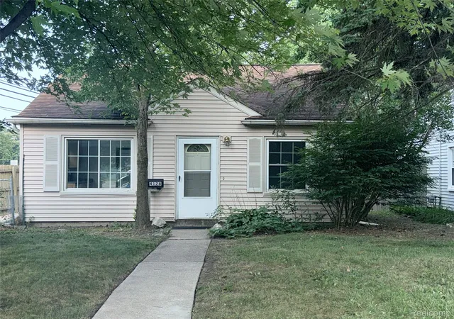 Photo 1 of Single family home for sale at 4128 Elmhurst Ave, Royal Oak, MI 48073 | MLS# 20261049702 | Listing updated on 2026-09-02
