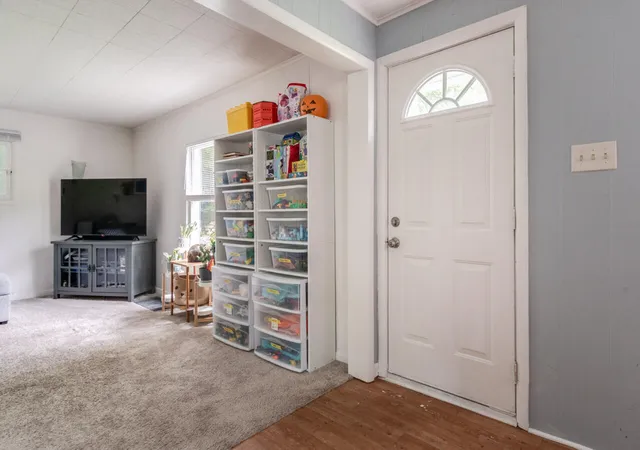 2nd image of 128 S Berkley St, Kalamazoo, MI 49006 | MLS# 66026032957