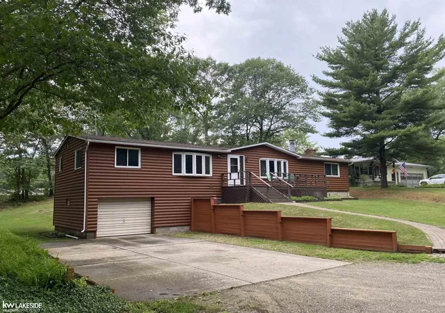 Photo 2 of Single family home for sale at 4377 Cochran Rd, Caseville, MI 48725 | MLS# 58050213387 | Listing updated on 2026-09-03