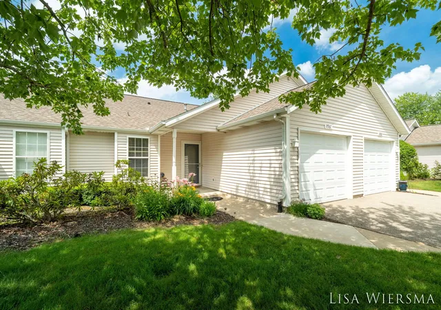 Photo 1 of Sale Pending at 11967 Willow Wood Ln S, Holland, MI 49424 | MLS# 65026032960 | Listing updated on 2026-08-19