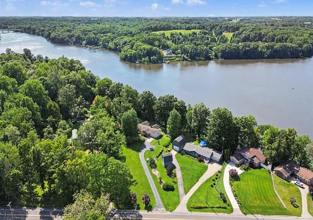 Photo 5 of Single family home for sale at 10492 Range Line Rd, Berrien Springs, MI 49103 | MLS# 69026032973 | Listing updated on 2026-06-30