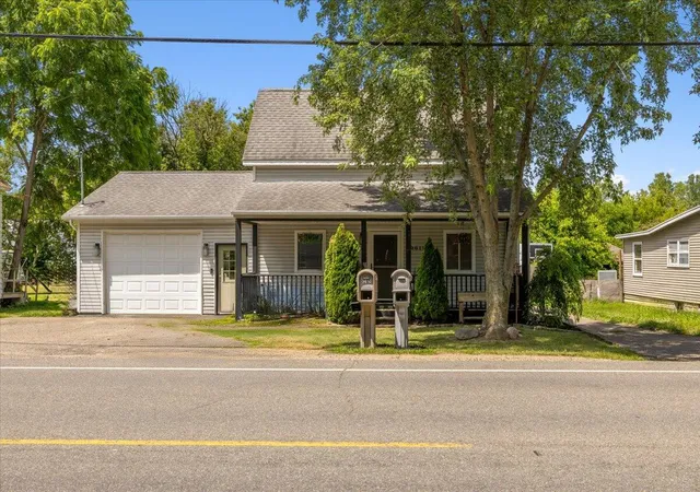 1st image of 9611 E Newburg Rd, Durand, MI 48429 | MLS# 81026032976