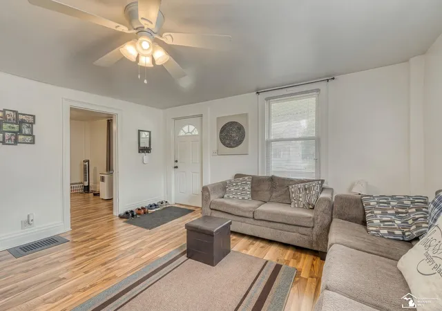 Photo 4 of Single family home for sale at 511 W 3rd Street, Monroe, MI 48161 | MLS# 57050213399 | Listing updated on 2026-08-18