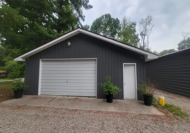 Photo 3 of Single family home for sale at 3619 Chippewa Dr, Glennie, MI 48737 | MLS# 77080070463 | Listing updated on 2026-09-05