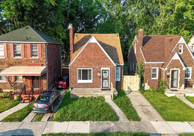 Photo 2 of Single family home for sale at 5566 Lakepointe St, Detroit, MI 48224 | MLS# 20261049777 | Listing updated on 2026-10-06