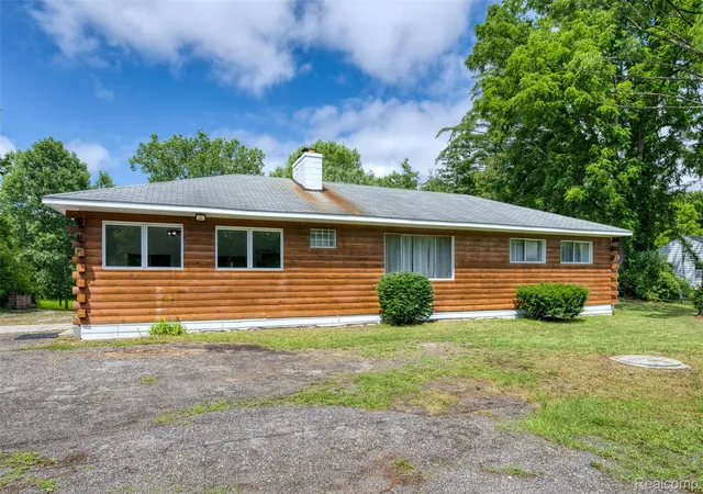 Photo 4 of Single family home for sale at 46495 North Ave, Macomb, MI 48042 | MLS# 20261049794 | Listing updated on 2026-08-12