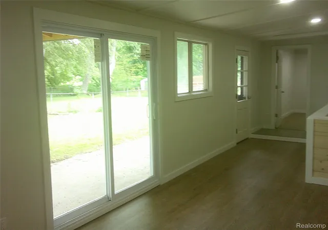 5th image of 105 N Corbin St, Holly, MI 48442 | MLS# 20261049801