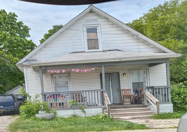 Photo 1 of Single family home for sale at 1619 Boxwood St, Saginaw, MI 48601 | MLS# 61050213406 | Listing updated on 2026-09-02